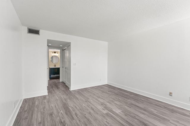 412 Southwind Drive B2, North Palm Beach, FL 33408