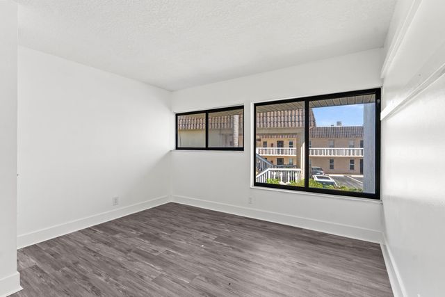 412 Southwind Drive B2, North Palm Beach, FL 33408
