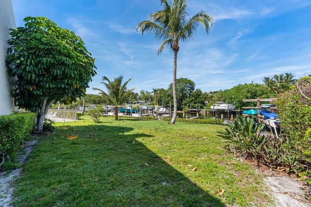 412 Southwind Drive B2, North Palm Beach, FL 33408