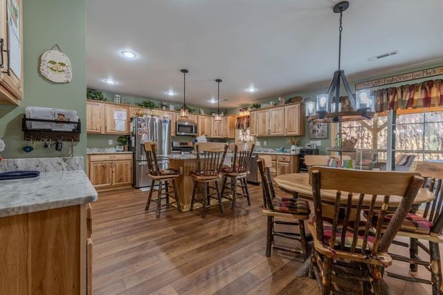 190 Galloway Drive, Hayesville, NC 28904