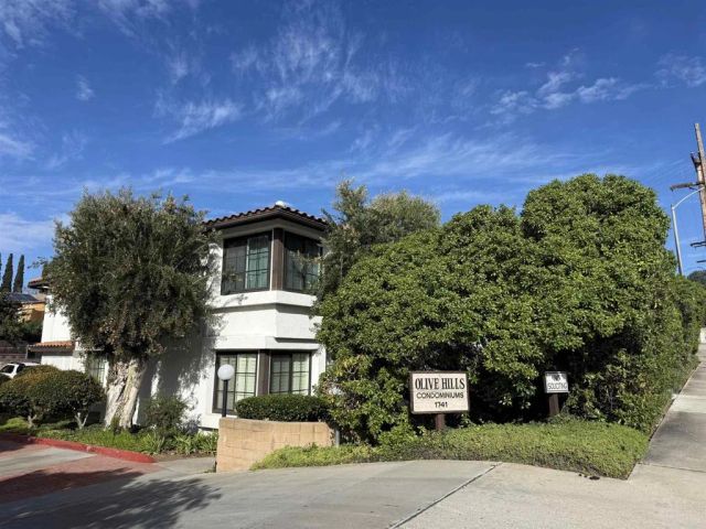 1719 Pepper Dr., El Cajon, CA 92021