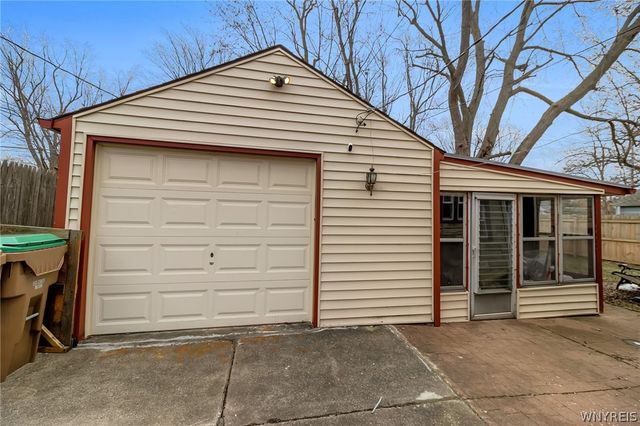 149 South Huxley Drive, Cheektowaga, NY 14225