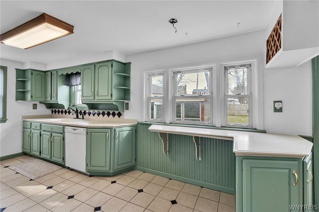 149 South Huxley Drive, Cheektowaga, NY 14225