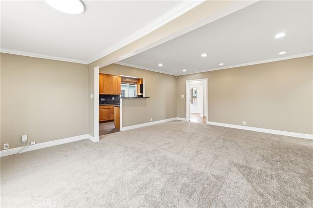 4537 Lakewood Boulevard, Lakewood, CA 90712