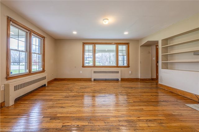 202 E Georgia Ave, Connellsville, PA 15425