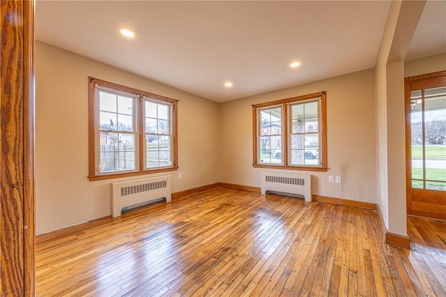 202 E Georgia Ave, Connellsville, PA 15425