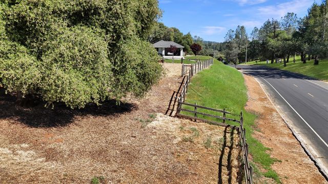 2101 Gravel Gulch Ct, Cool, CA 95614