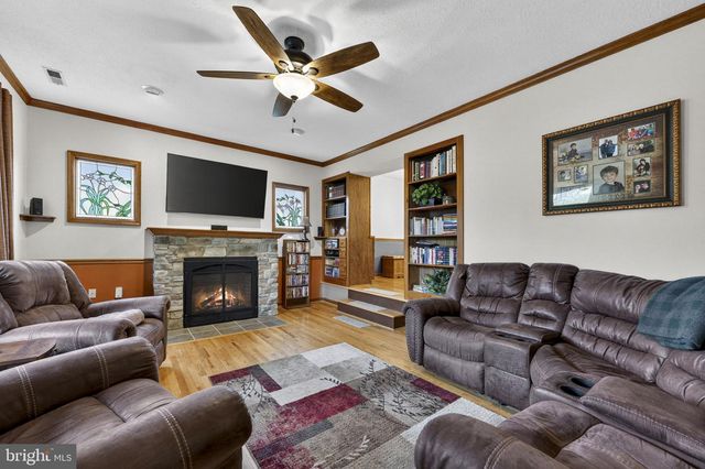 5039 WARDENSVILLE GRADE, Winchester, VA 22602