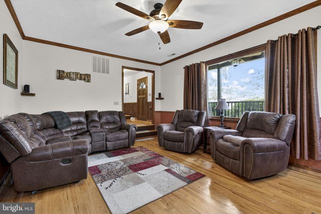 5039 WARDENSVILLE GRADE, Winchester, VA 22602