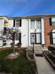 37407 Charter Oaks Boulevard, Clinton Township, MI 48036