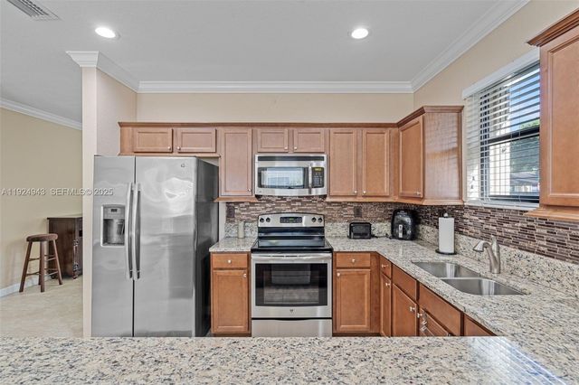 15154 SW 118th St, Miami, FL 33196