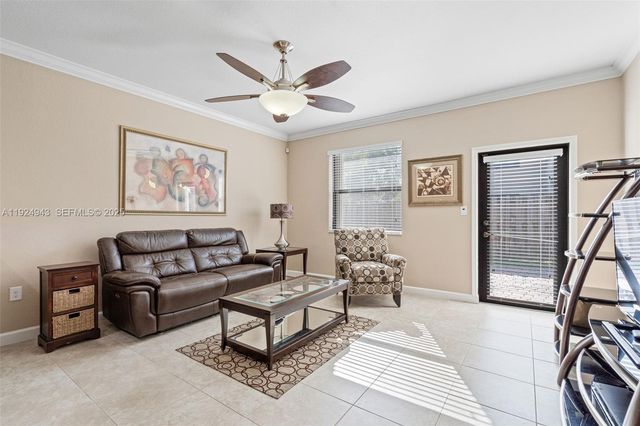 15154 SW 118th St, Miami, FL 33196