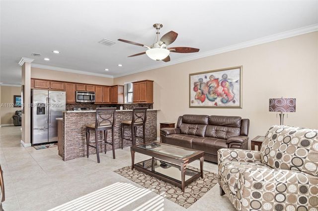 15154 SW 118th St, Miami, FL 33196