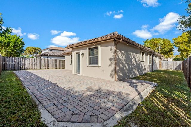 15154 SW 118th St, Miami, FL 33196