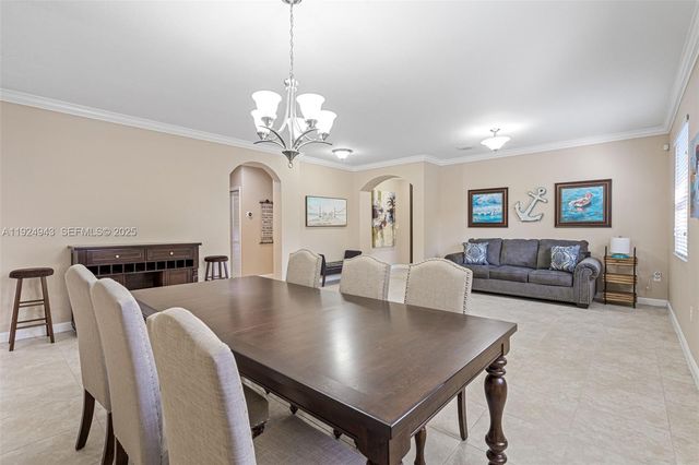 15154 SW 118th St, Miami, FL 33196