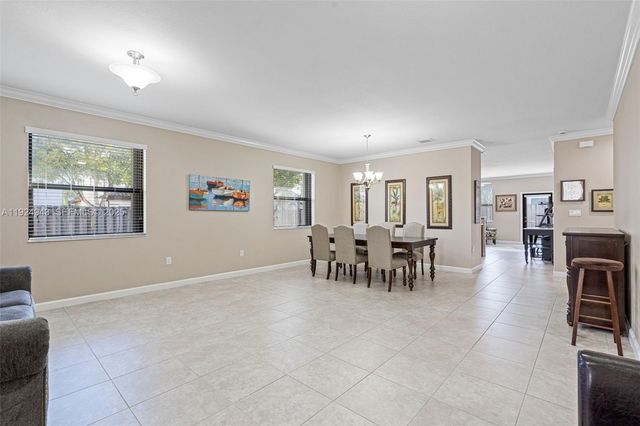 15154 SW 118th St, Miami, FL 33196