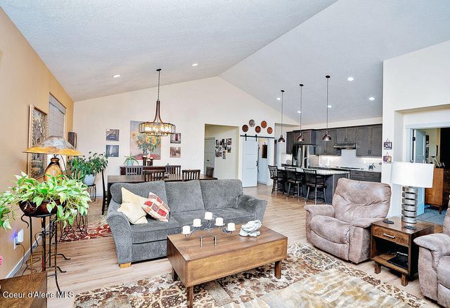 2052 W Bernard DR, Coeur D'alene, ID 83815