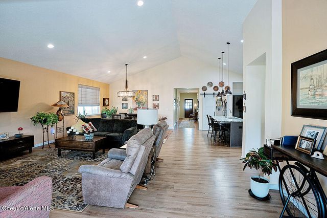 2052 W Bernard DR, Coeur D'alene, ID 83815