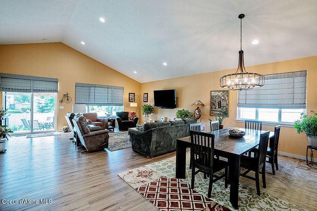 2052 W Bernard DR, Coeur D'alene, ID 83815