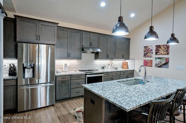 2052 W Bernard DR, Coeur D'alene, ID 83815