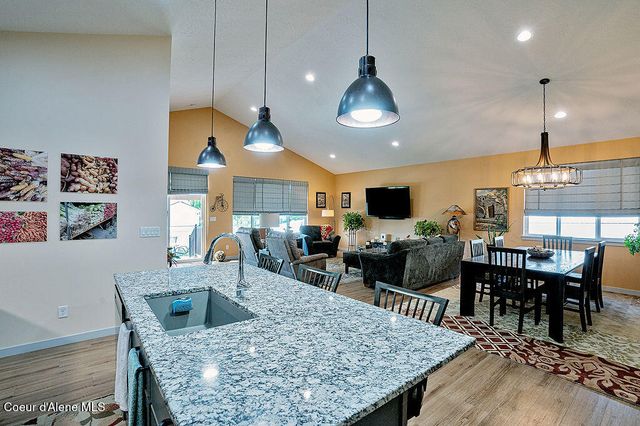 2052 W Bernard DR, Coeur D'alene, ID 83815