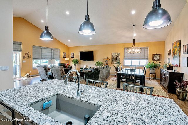 2052 W Bernard DR, Coeur D'alene, ID 83815