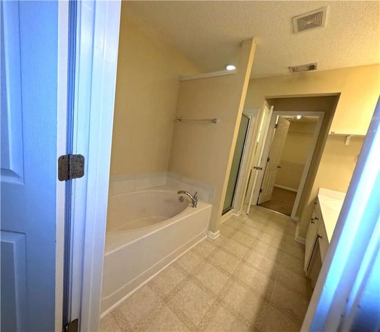 4132 Royal Regency Circle 3, Kennesaw, GA 30144
