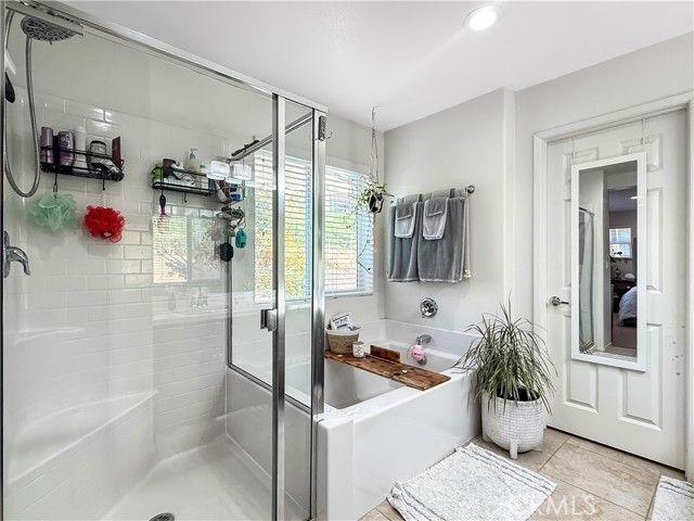 35341 White Camarillo Ln, Fallbrook, CA 92028