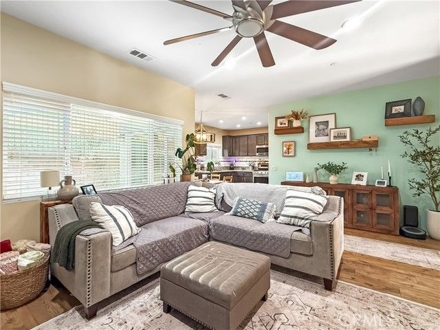 35341 White Camarillo Ln, Fallbrook, CA 92028