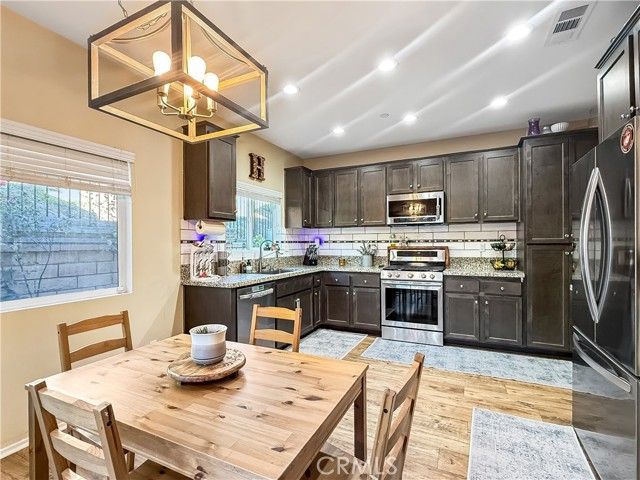 35341 White Camarillo Ln, Fallbrook, CA 92028