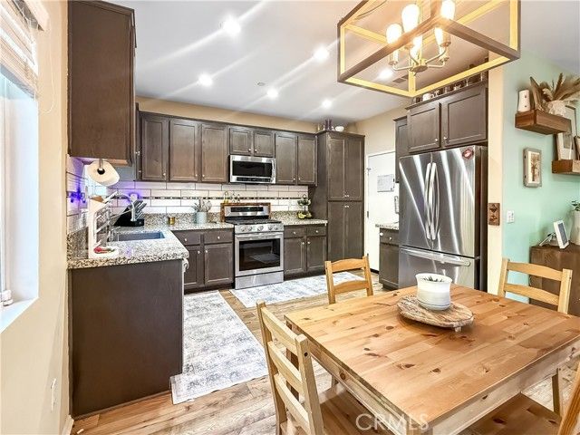 35341 White Camarillo Ln, Fallbrook, CA 92028