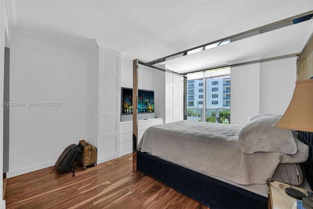 2401 Collins Ave 504, Miami Beach, FL 33140