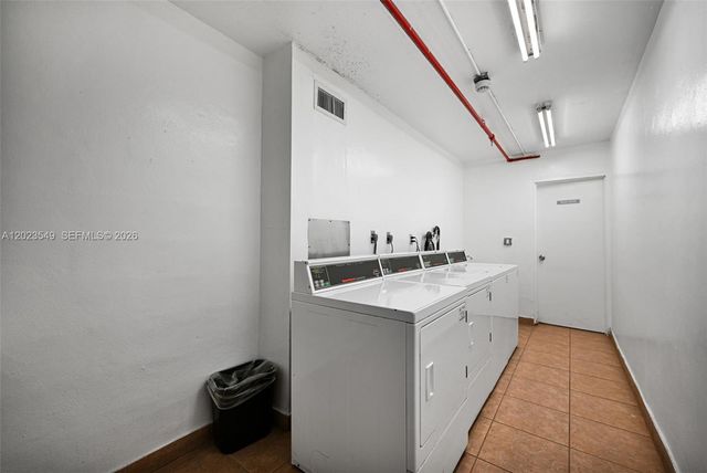 2401 Collins Ave 504, Miami Beach, FL 33140