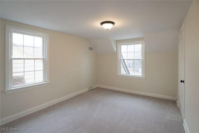 452 W Midlothian Boulevard, Youngstown, OH 44511