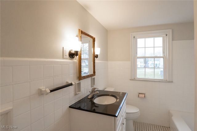 452 W Midlothian Boulevard, Youngstown, OH 44511