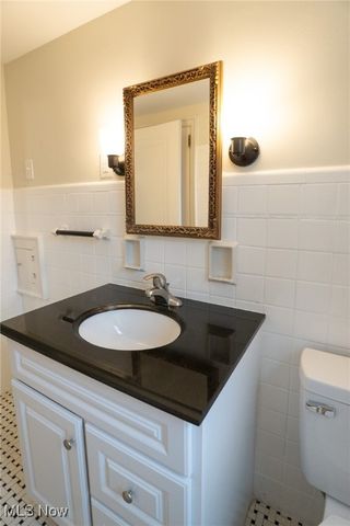 452 W Midlothian Boulevard, Youngstown, OH 44511