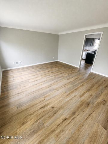 5513 Fleet Road, Toledo, OH 43615