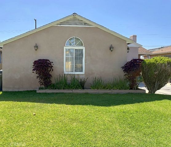 11703 Wilkie, Hawthorne, CA 90250