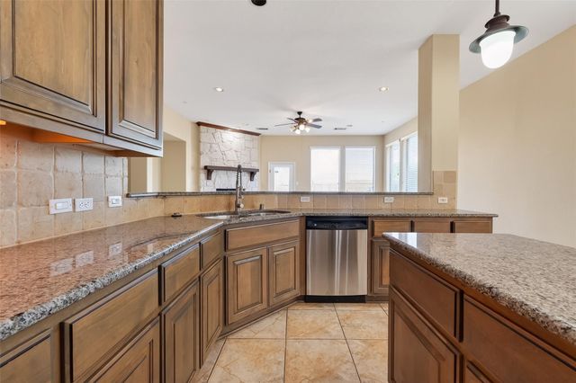 5115 Field Briar Lane, Sugar Land, TX 77479