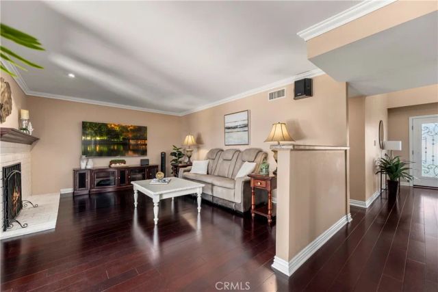 390 N Milford Road, Orange, CA 92867