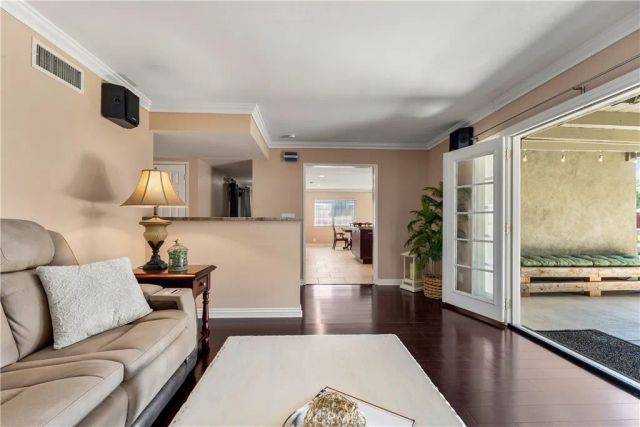 390 N Milford Road, Orange, CA 92867