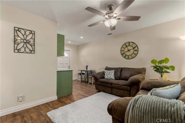 390 N Milford Road, Orange, CA 92867