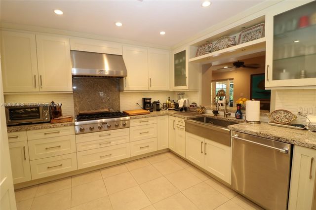 6160 SW 84th Street, South Miami, FL 33143
