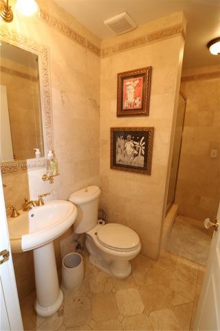6160 SW 84th Street, South Miami, FL 33143