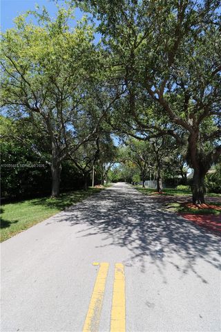 6160 SW 84th Street, South Miami, FL 33143