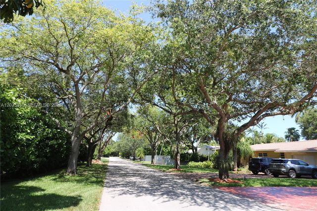 6160 SW 84th Street, South Miami, FL 33143