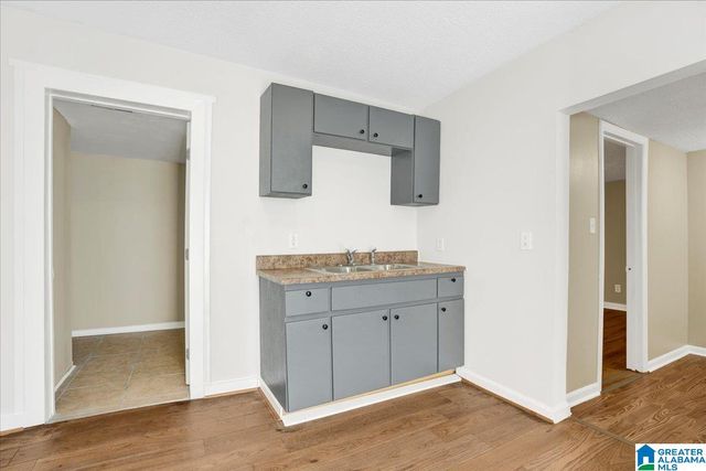 2817 AVENUE C, Birmingham, AL 35218