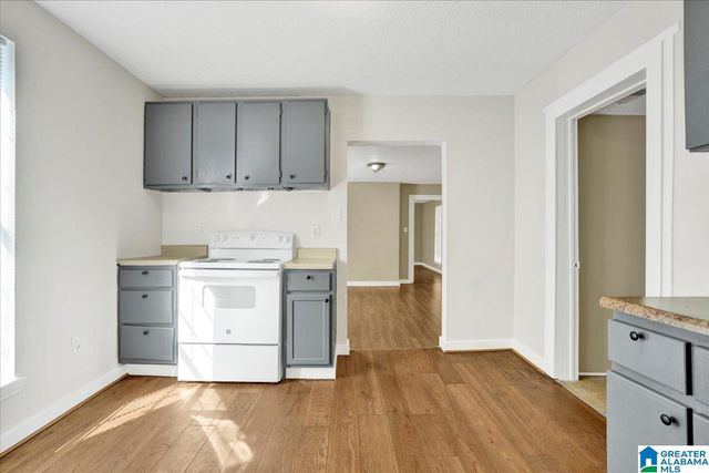 2817 AVENUE C, Birmingham, AL 35218