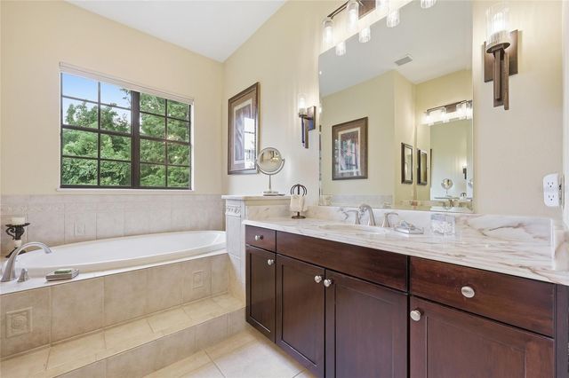 315 W BLUE WATER EDGE DRIVE, Eustis, FL 32736
