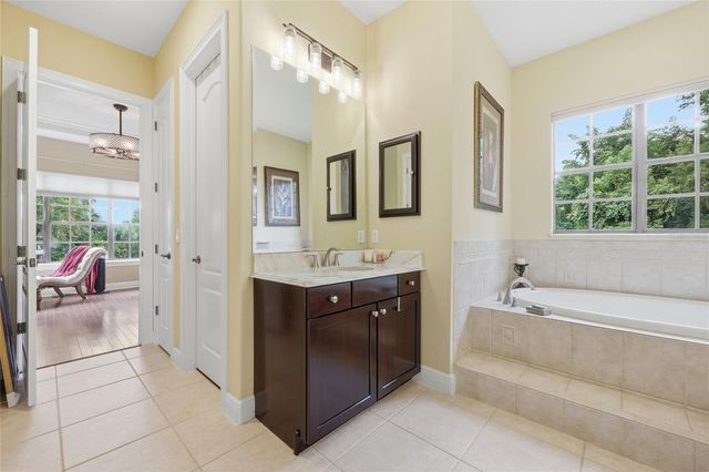 315 W BLUE WATER EDGE DRIVE, Eustis, FL 32736